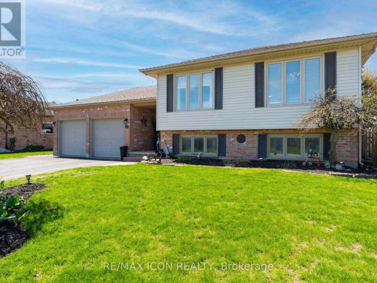 61 CARLETON COURT, Thames Centre, Ontario N0L 1G2