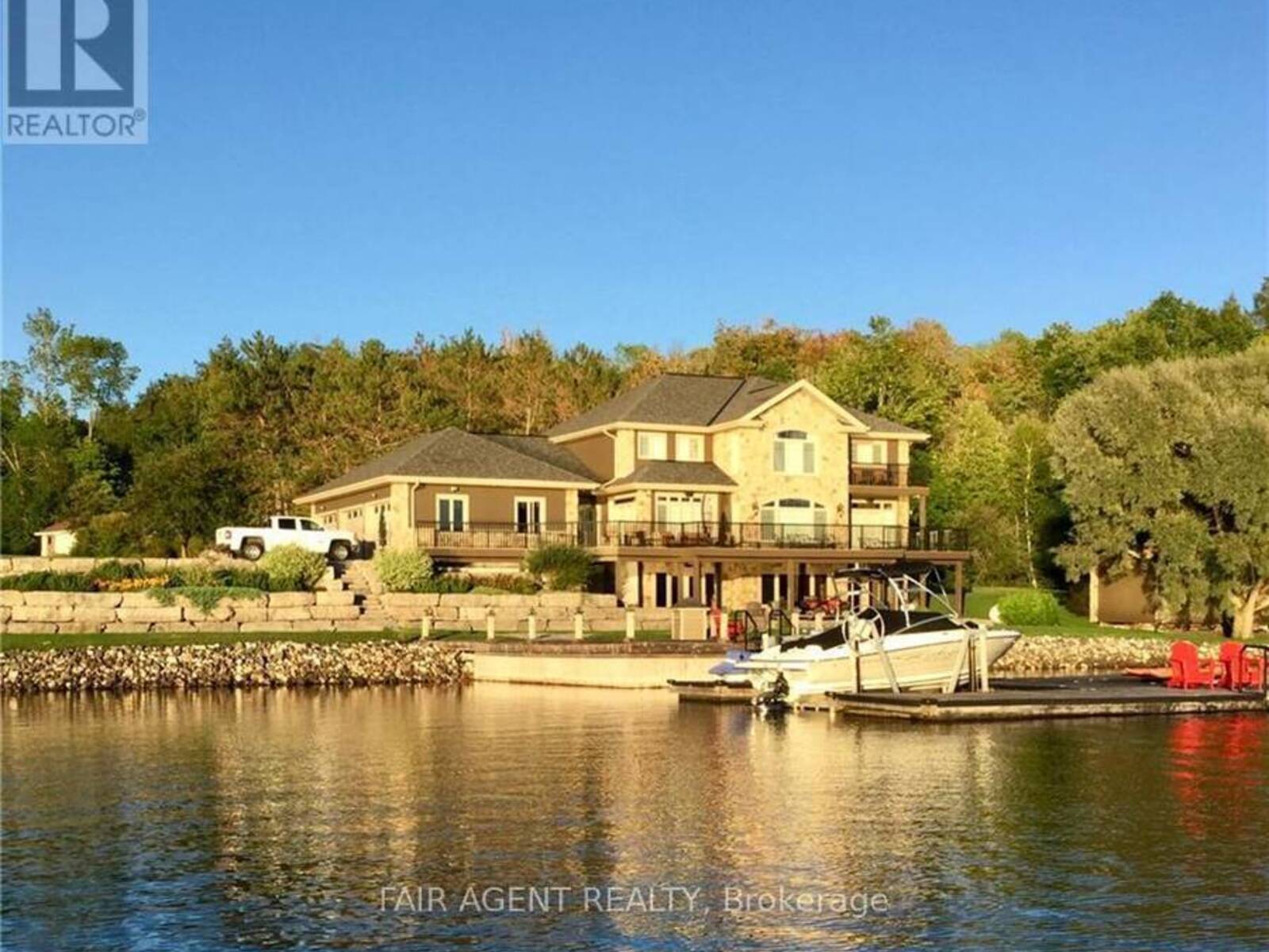 10 MILL ROAD, Parry Sound, Ontario P0H 1Y0