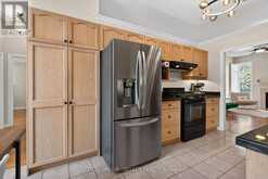 5 - 270 NORTH CENTRE ROAD | London Ontario | Slide Image Nine