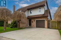122 BARRYDALE CRESCENT | London Ontario | Slide Image Three