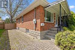 581 HALE STREET | London Ontario | Slide Image Four