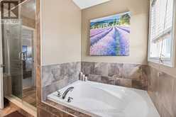 40 FIELDSTONE CRESCENT | Komoka Ontario | Slide Image Thirty-two