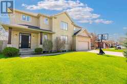 40 FIELDSTONE CRESCENT | Komoka Ontario | Slide Image One