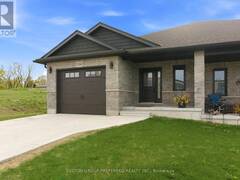 236 BEECH STREET Clinton Ontario, N0M 1L0