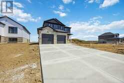 644 KETTER WAY | Plympton-Wyoming Ontario | Slide Image Two
