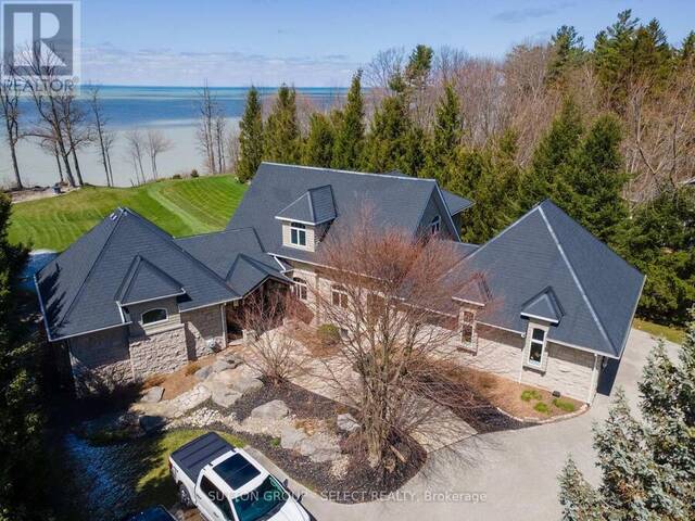 4544 LAKESHORE ROAD Plympton-Wyoming Ontario, N0N 1J6 - 4 Bedrooms Waterfront Home For sale