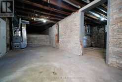 571 DUFFERIN AVENUE | London Ontario | Slide Image Seventeen