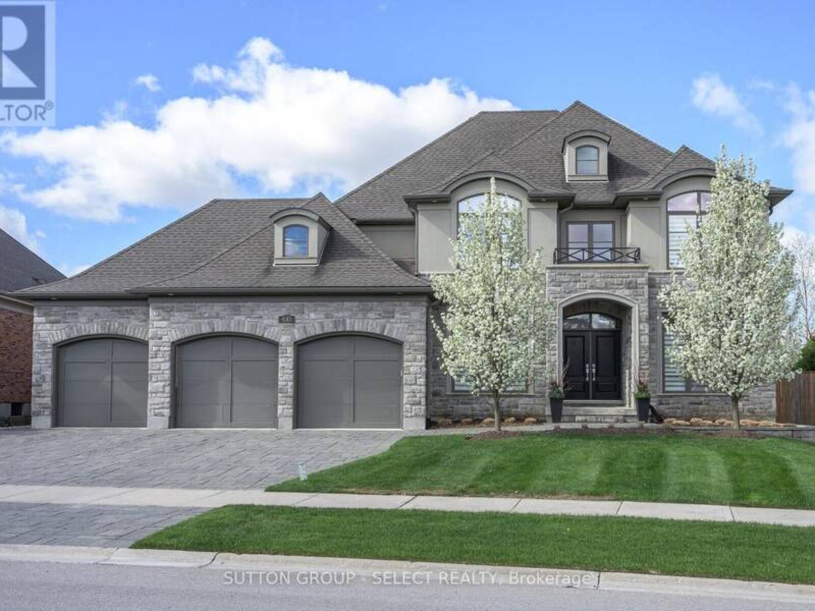 430 BRADWELL CHASE, London, Ontario N6G 0P7