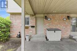 1 - 151 BONAVENTURE DRIVE | London Ontario | Slide Image Three