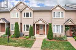 18 - 780 FANSHAWE PARK ROAD E | London Ontario | Slide Image One