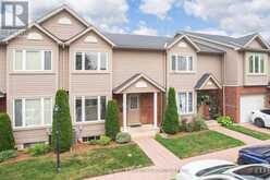 18 - 780 FANSHAWE PARK ROAD E | London Ontario | Slide Image Two