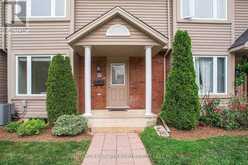18 - 780 FANSHAWE PARK ROAD E | London Ontario | Slide Image Three