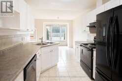 18 - 780 FANSHAWE PARK ROAD E | London Ontario | Slide Image Nine