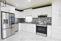 201 EMERSON AVENUE | London Ontario | Slide Image Nine