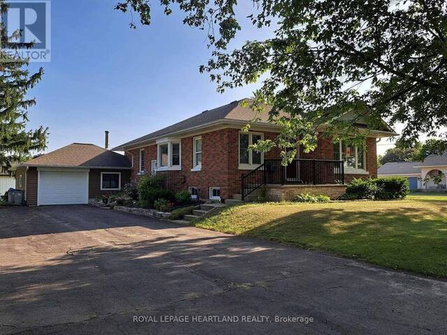 19 CENTRE STREET Bluewater Ontario, N0M 2T0 - 3 Bedrooms Home For Sale
