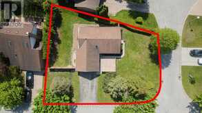 15 BYBROOK COURT | London Ontario | Slide Image Ten