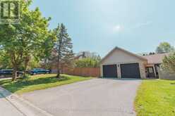 15 BYBROOK COURT | London Ontario | Slide Image Four