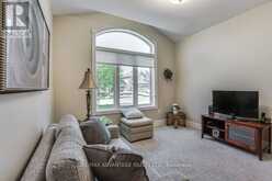 982 MEDWAY PARK DRIVE | London Ontario | Slide Image Seventeen
