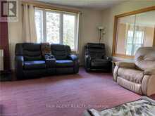 2442 HIGHWAY 520 | Magnetawan Ontario | Slide Image Eighteen