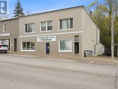 196-198 QUEEN STREET E St. Marys Ontario, N4X 1B1