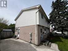 847 JALNA BOULEVARD | London Ontario | Slide Image Four