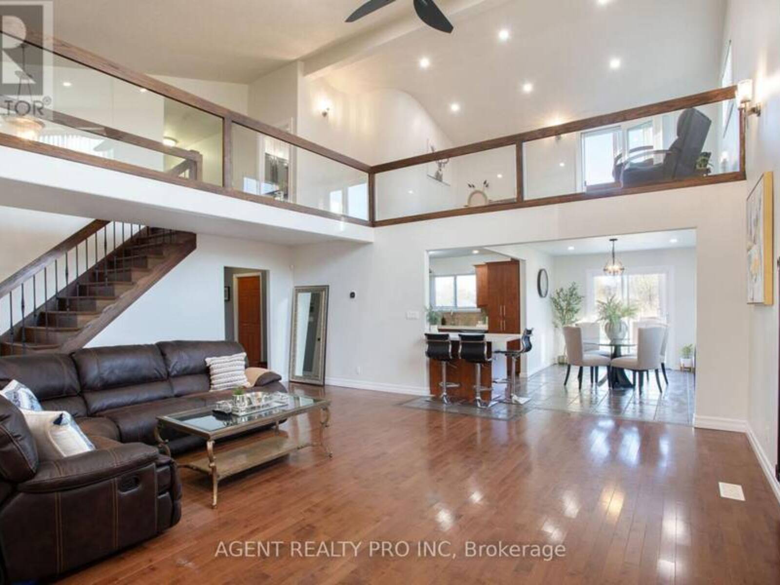6571 CARROLL DRIVE, Strathroy-Caradoc, Ontario N0L 1T0