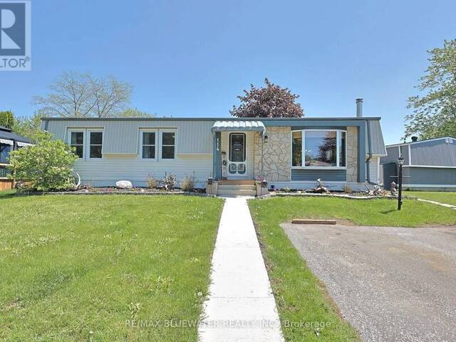 114 PEBBLE BEACH PARKWAY Grand Bend Ontario, N0M 1T0 - 2 Bedrooms Home For Sale