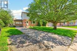 9 PARCREEK PLACE | Strathroy-Caradoc Ontario | Slide Image Three