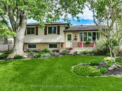 119 METCALFE CRESCENT London Ontario, N6E 1H8