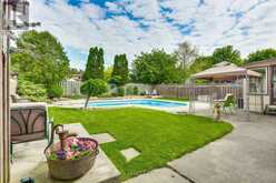 119 METCALFE CRESCENT | London Ontario | Slide Image Forty-one