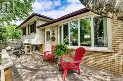 119 METCALFE CRESCENT | London Ontario | Slide Image Five