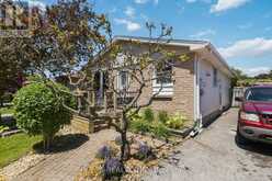 82 MURIEL CRESCENT | London Ontario | Slide Image Three