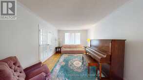 43 WALMER GARDENS | London Ontario | Slide Image Twelve
