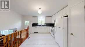 43 WALMER GARDENS | London Ontario | Slide Image Fifteen
