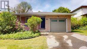 43 WALMER GARDENS | London Ontario | Slide Image One