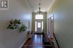 19 HAMILTON STREET | North Middlesex Ontario | Slide Image Four