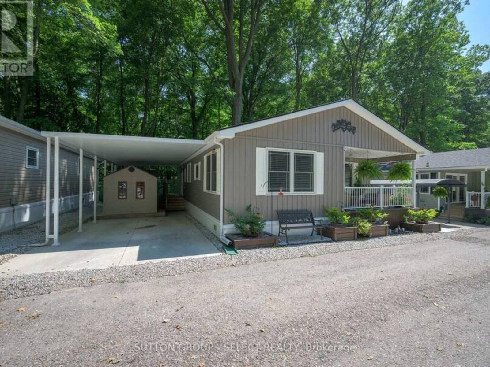 31 - 22790 AMIENS ROAD, Komoka, Ontario N0L 1R0