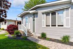 48 REDFORD DRIVE | Exeter Ontario | Slide Image Three