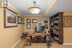 258 SOUTH LEAKSDALE CIRCLE | London Ontario | Slide Image Thirty-one