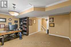 258 SOUTH LEAKSDALE CIRCLE | London Ontario | Slide Image Thirty-two