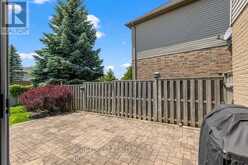 258 SOUTH LEAKSDALE CIRCLE | London Ontario | Slide Image Thirty-five