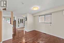258 SOUTH LEAKSDALE CIRCLE | London Ontario | Slide Image Eight