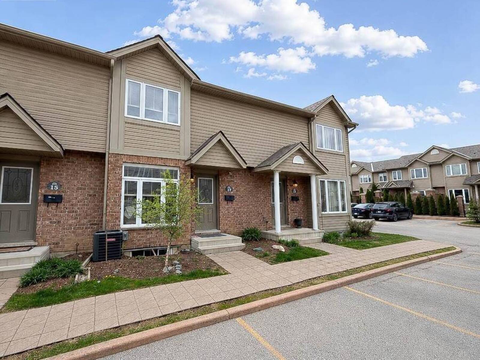 17 - 1600 MICKLEBOROUGH DRIVE, London, Ontario N6G 5R9