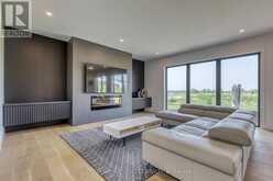61 CRESTVIEW DRIVE | Komoka Ontario | Slide Image Eight
