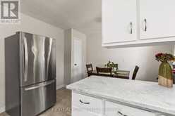 22 VINCENT CRESCENT | London Ontario | Slide Image Twelve