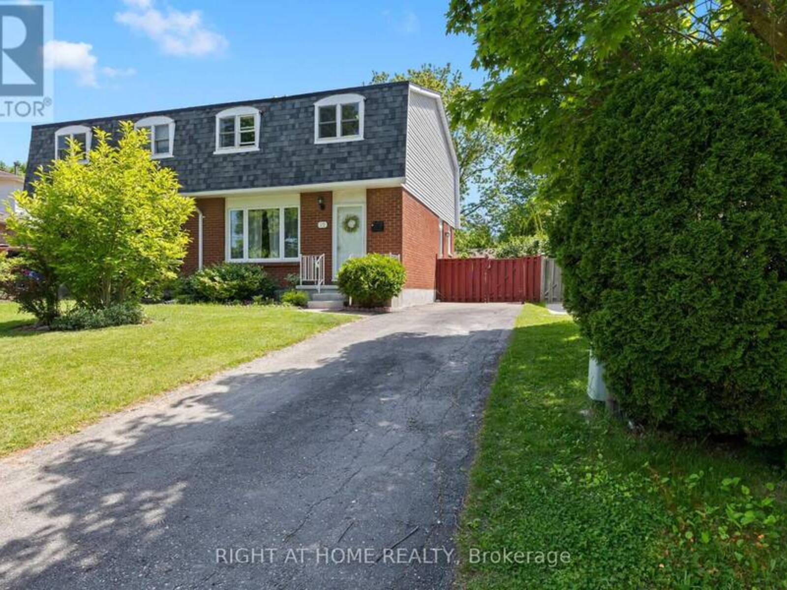 22 VINCENT CRESCENT, London, Ontario N6C 5L8