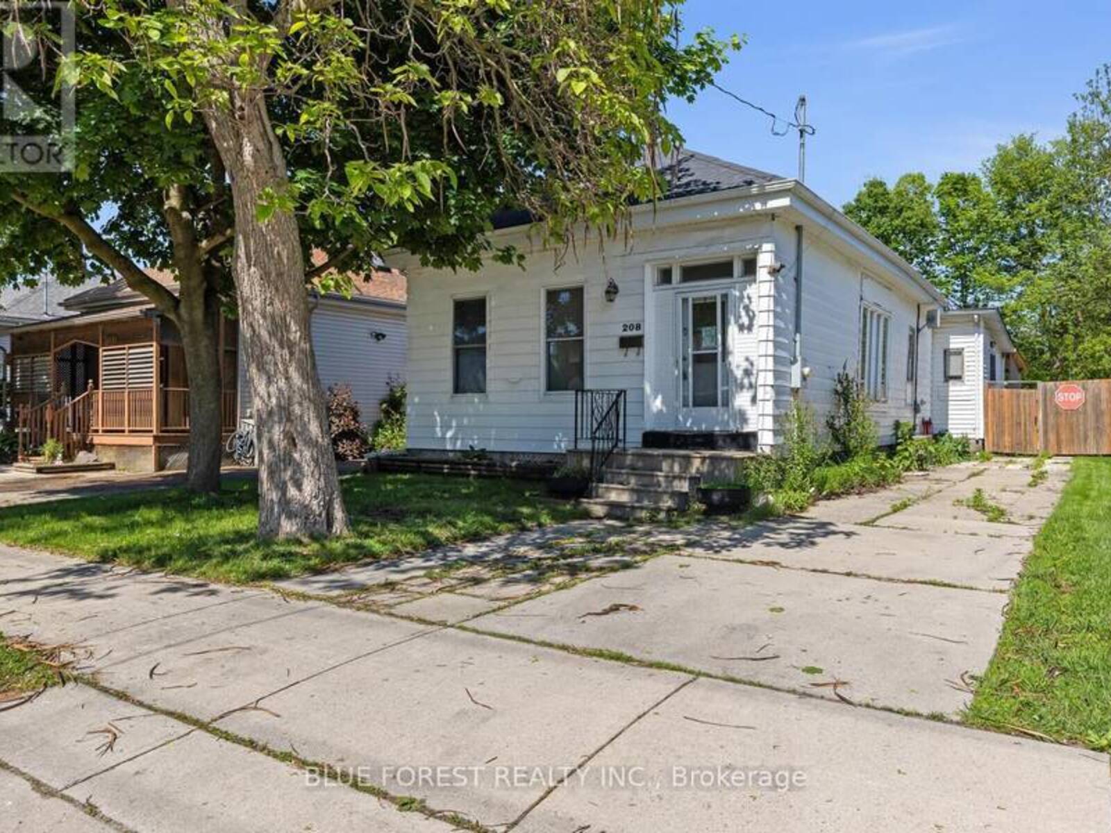 208 MAITLAND STREET, London, Ontario N6B 2Y1