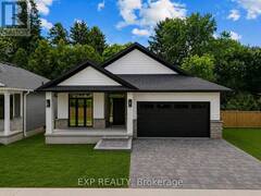 14 - 430 HEAD STREET N Strathroy-Caradoc Ontario, N7G 2K2