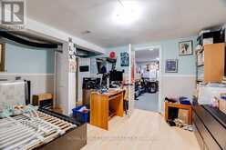 250 GREENWOOD AVENUE | London Ontario | Slide Image Thirty-seven