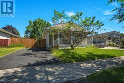 77 RENNY CRESCENT | London Ontario | Slide Image Two